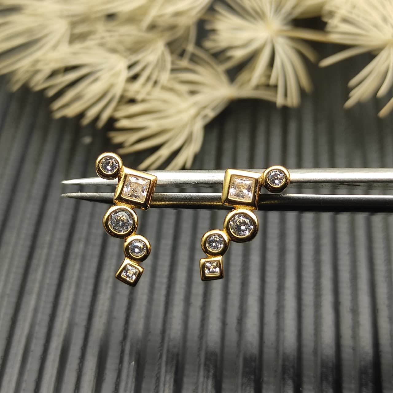 David Yurman Elegant Gold and Diamond Stud Earrings
